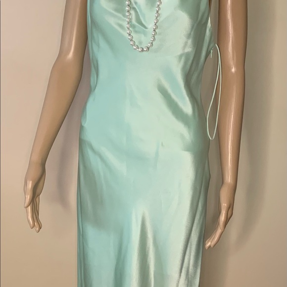 Alice + Olivia Harmony Dress - Picture 7 of 9